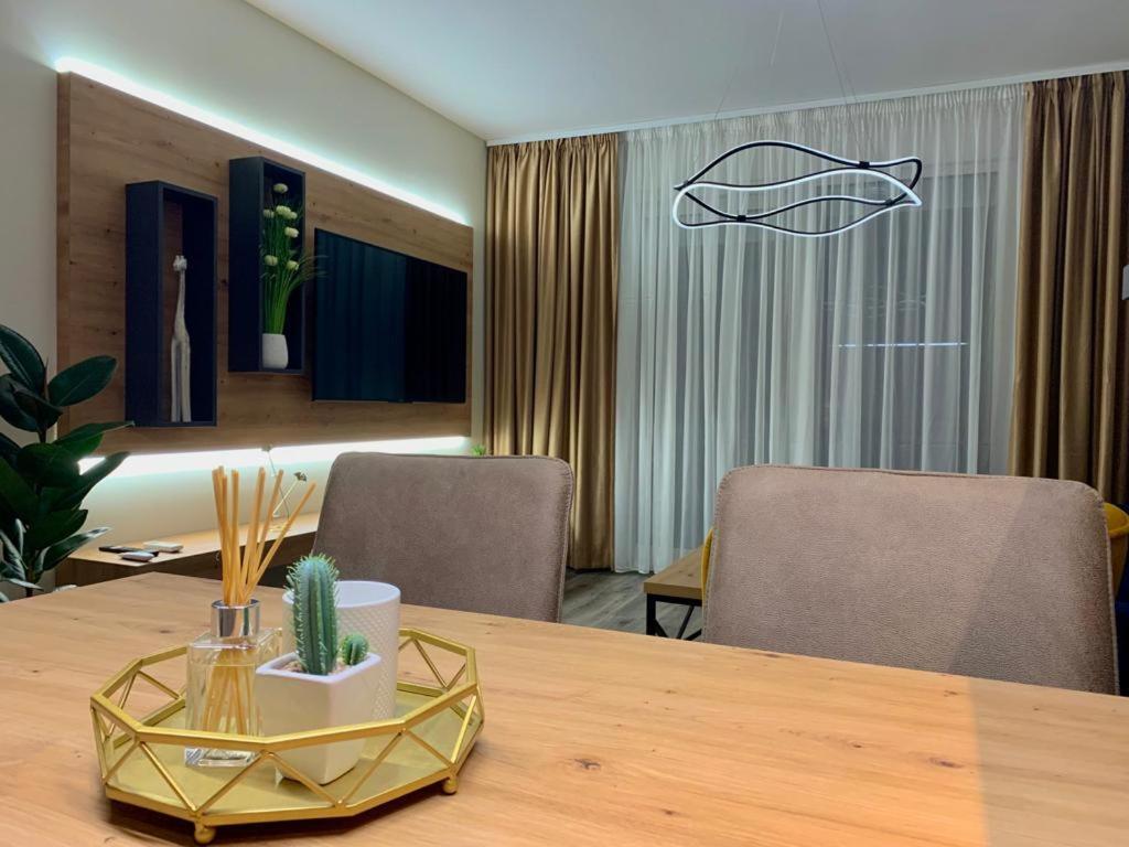 Apartment Linda With Panoramic Sea View Makarska Exteriör bild